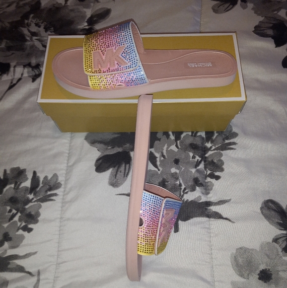 Michael Kors MK Slides Sandals - Picture 6 of 12